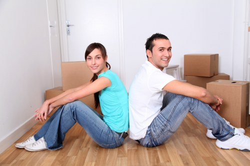 Local packing and unpacking service for residential and commercial customers